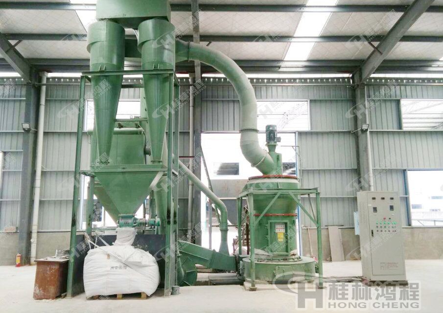 桂林鴻程雜鹵石雷蒙磨粉機，雜鹵石磨機，雜鹵石磨粉機-HC系列縱擺式磨粉機環保設備